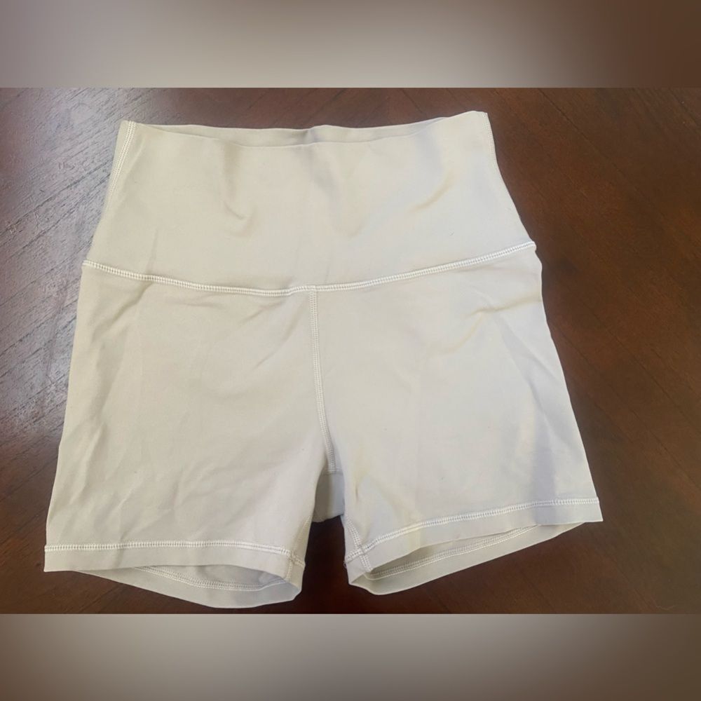ECHT sports shorts size M